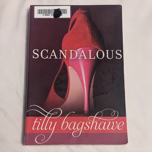 💥 Scandalous by Tilly Bagshawe Paperback - Picture 1 of 2